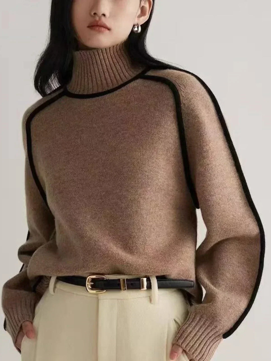 Donna | Chic Turtleneck Sweater