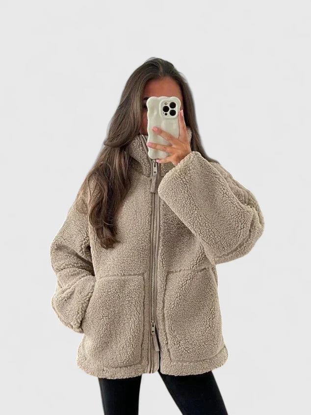 Tia | Cozy Jacket