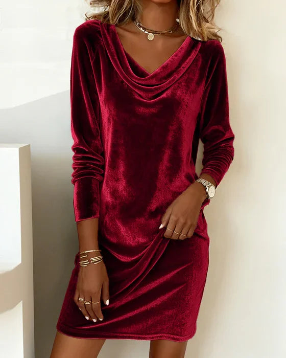 Zala | Loose Fitting Velvet Dress