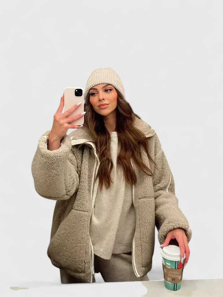 Tia | Cozy Jacket